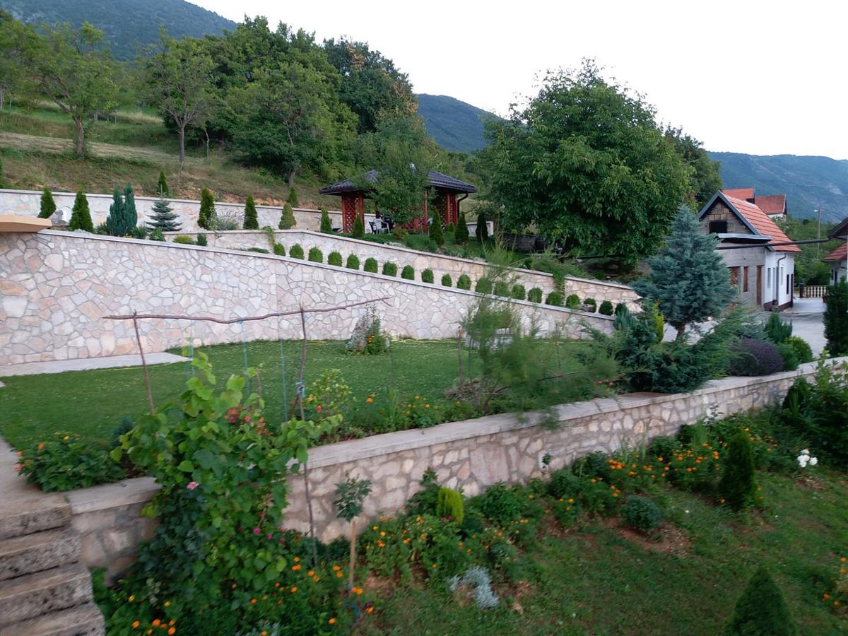 Kuca Za Odmor Sarcevic Apartment Prozor Екстериор снимка