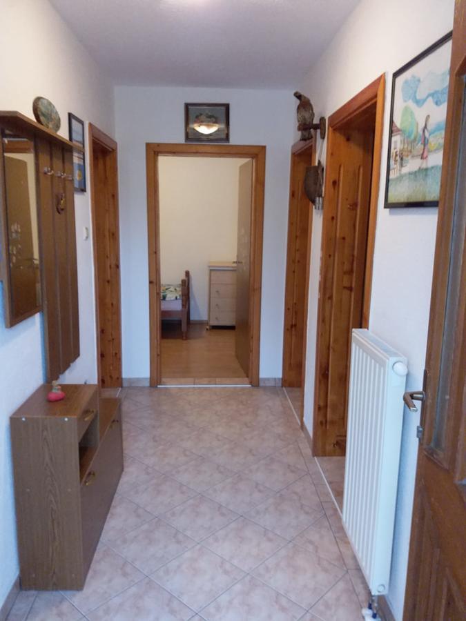 Kuca Za Odmor Sarcevic Apartment Prozor Екстериор снимка