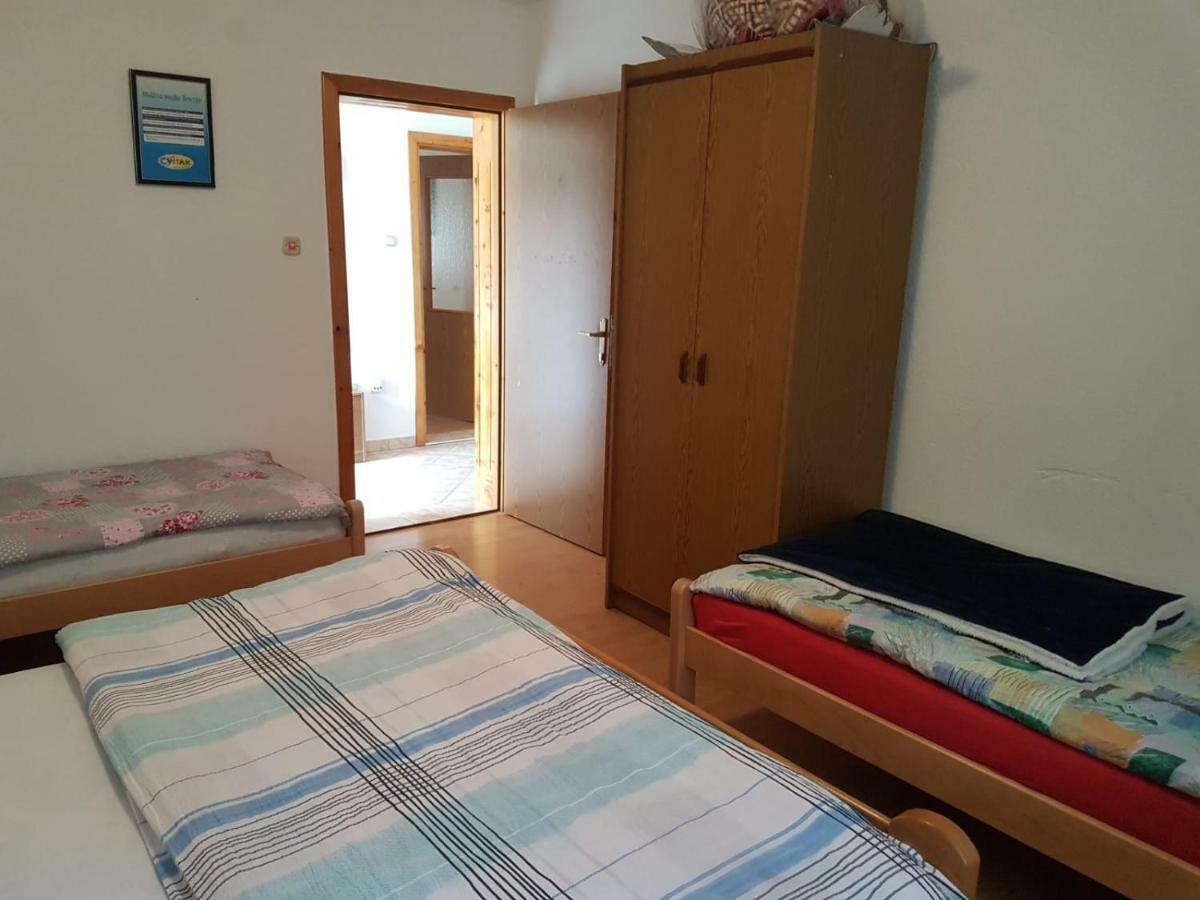Kuca Za Odmor Sarcevic Apartment Prozor Екстериор снимка