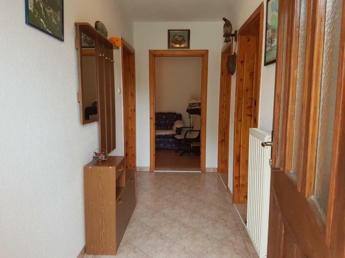 Kuca Za Odmor Sarcevic Apartment Prozor Екстериор снимка